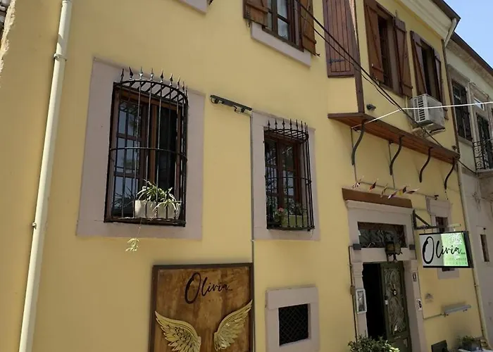 Olivia1845 Over 16 Years Old * Ayvalı