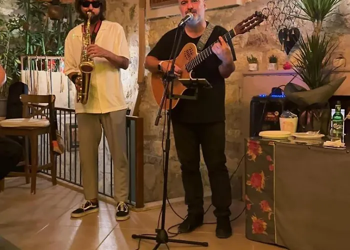 Olivia1845 Over 16 Years Old *