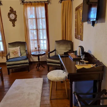 Гостьовий будинок Olivia1845 Over 16 Years Old *