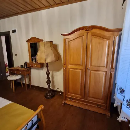 Гостьовий будинок Olivia1845 Over 16 Years Old Айвалик