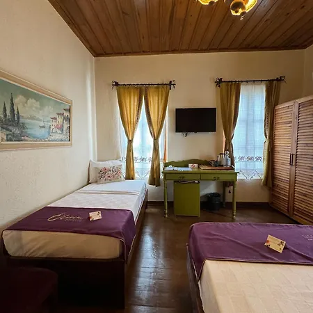 Гостьовий будинок Olivia1845 Over 16 Years Old Айвалик