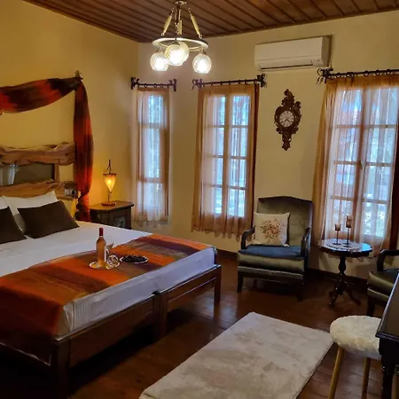 Гостьовий будинок Olivia1845 Over 16 Years Old