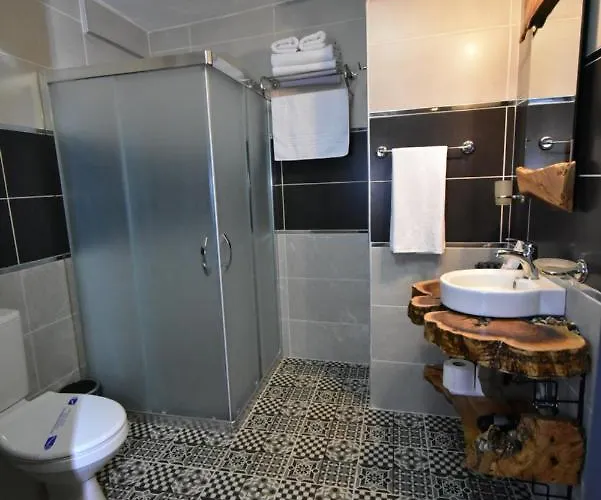 Olivia1845 Over 16 Years Old Ayvalı