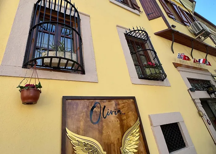 Olivia1845 Over 16 Years Old * Ayvalı